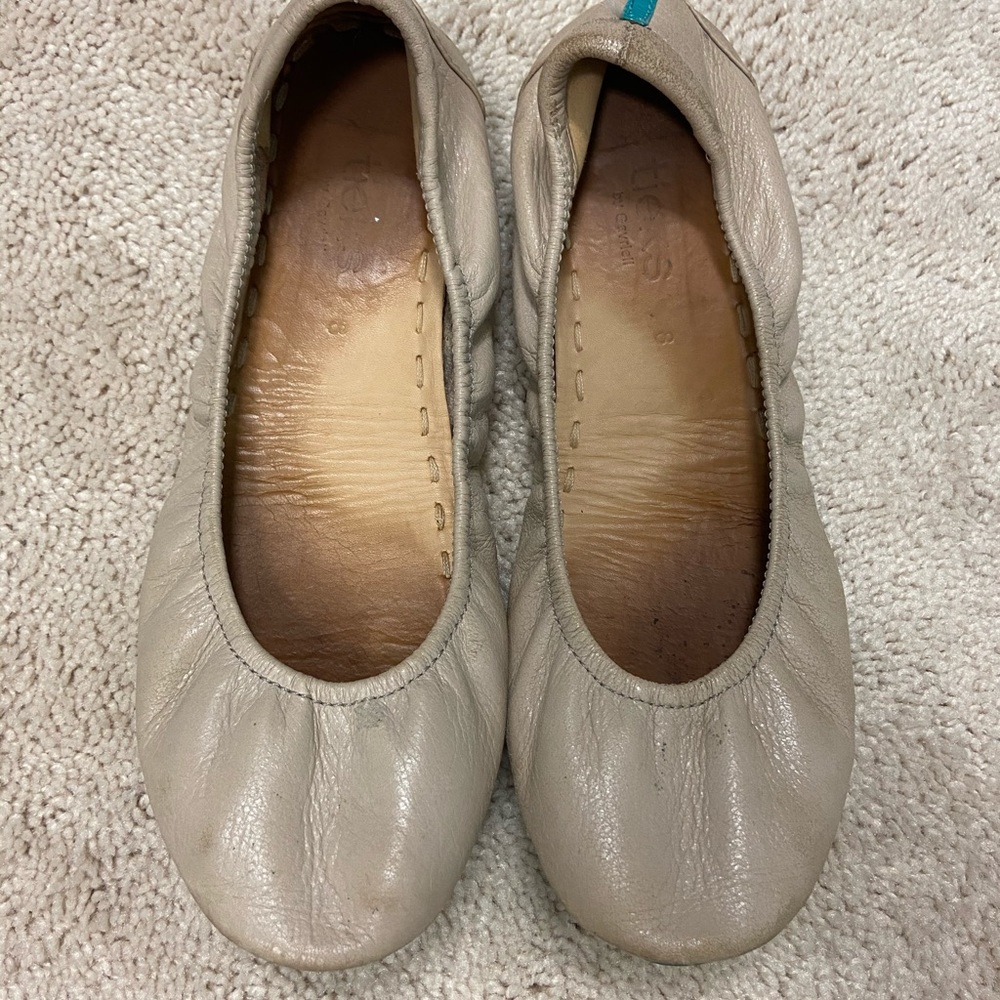 Tieks flats